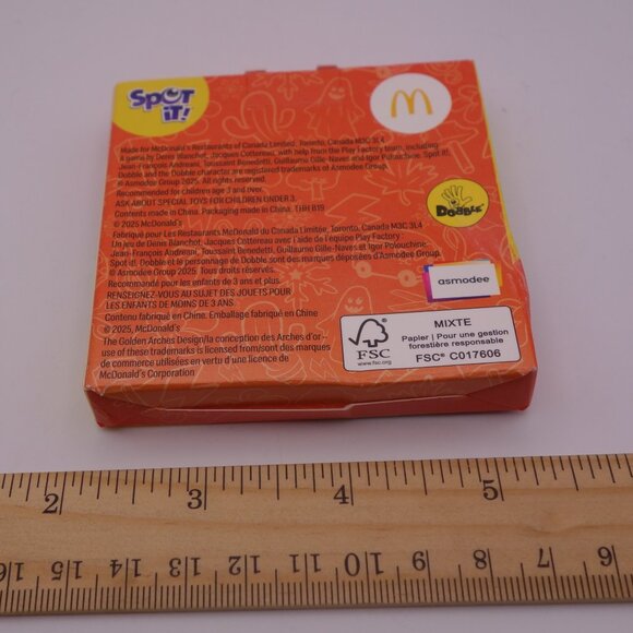 McDonald's 2025 Spot It! Animaux Game with Box - Picture 2 of 13